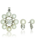 OPS. Resplendent Pearl Pendant Set DSN115