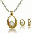 OPS. Magnificent Gold Plated Pearl Pendant Set DSNPS18