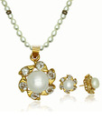 OPS. Opulent Gold Plated Pearl Pendant Set DSNPS72