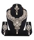 Variation Sparkling Patwa Necklace Set with Maangtika