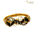 Variation Lovely Floral Design Bangle