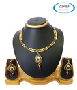 Vendee  Adorable  Necklace Set