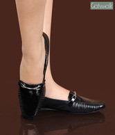 Catwalk Bossy Black Moccasins