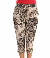 Sportelle Cream-Black Cotton Lycra Capris