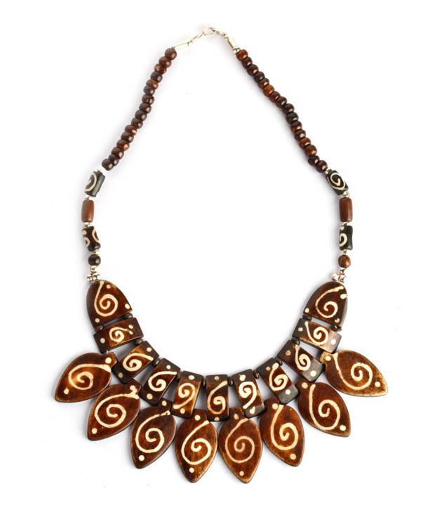 Go Hooked Fancy Wooden Necklace