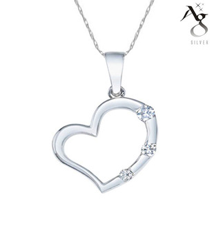AG Trendy 3 Diamond Heart Pendant