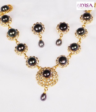 Nisa Pearls Fabulous Necklace Set