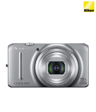 Nikon Coolpix S9200 16MP Point & Shoot Digital Camera (Silver)