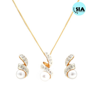 Sia Sleek AD & Pearl Pendant Set