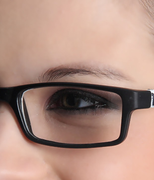 Zion Luxuriant White & Black Optical Frame
